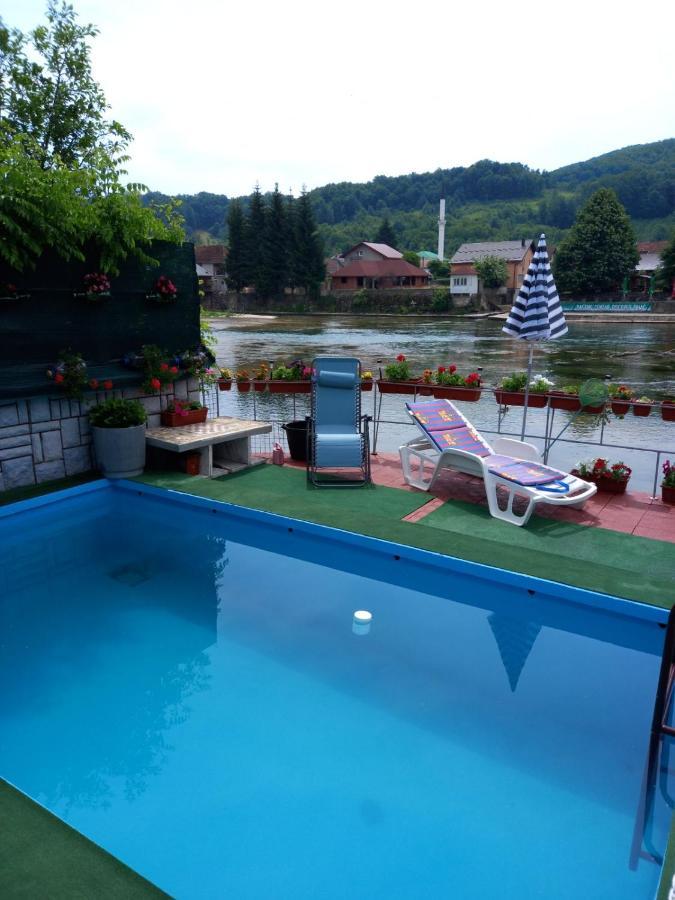 Villa Dino Kulen Vakuf Exterior photo